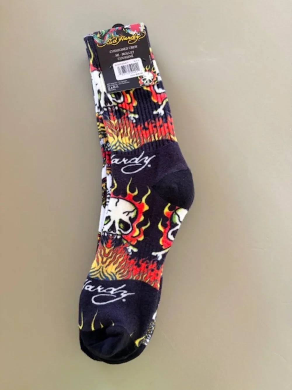 ED HARDY Tattoo Print Crew Socks 3 Pairs Mens 6-12 Womens 8-12 NEW